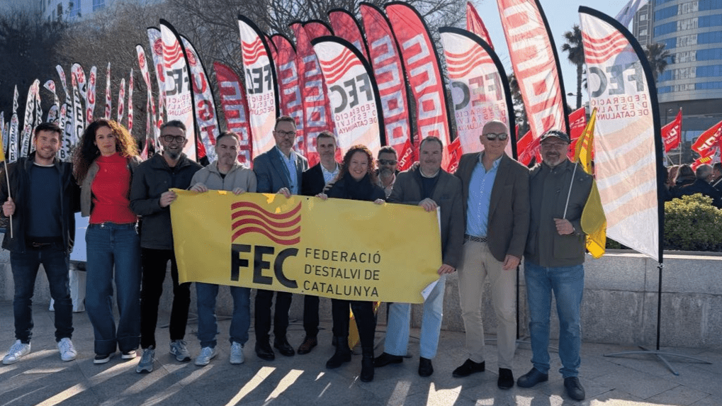 La vaga paralitza CaixaBank: la plantilla diu prou!