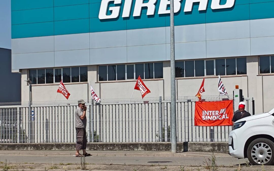 La vaga força avenços en la negociació del conveni a Girbau, però el conflicte continua obert