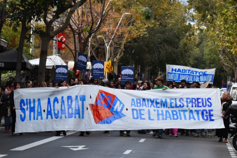 Vaga general contra l'augment del cost de la vida i l'habitatge.