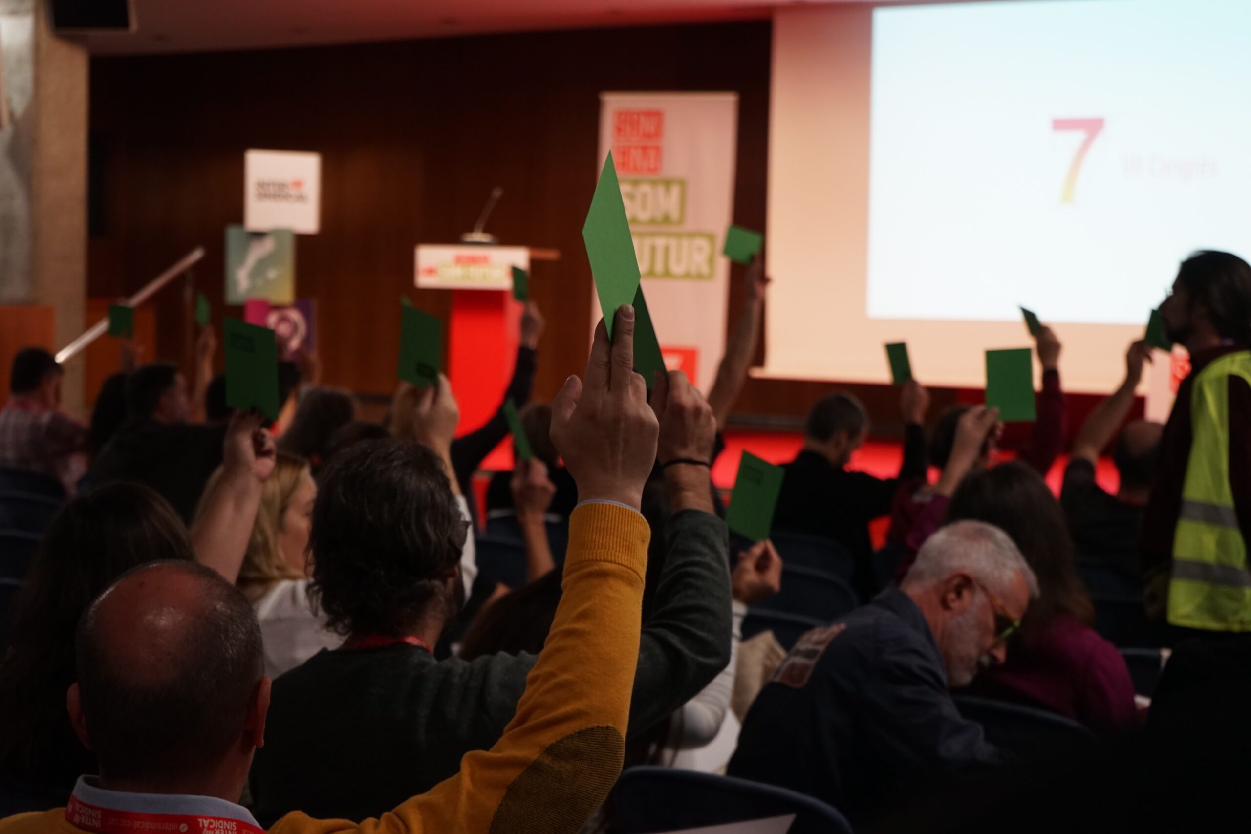 8é congrés de la Intersindical