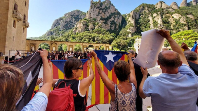 Denunciem les detencions i càrregues policials dels Mossos d’Esquadra contra els manifestants convocats per l’ANC